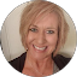 Profile photo of Julie Kendall