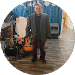 Profile photo of Luis Cruz