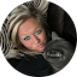 Profile photo of Carrie Shindle