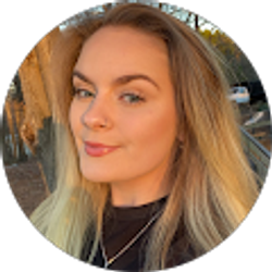 Profile photo of Haley Paz