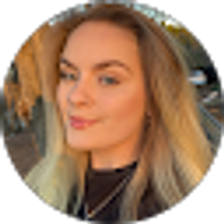 Profile photo of Haley Paz