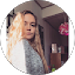 Profile photo of Lydia Janutolo