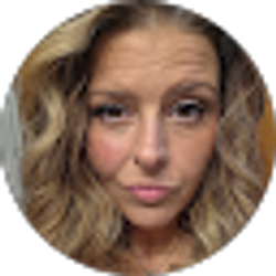 Profile photo of Lisa Truex