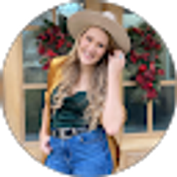 Profile photo of Lauren Henry