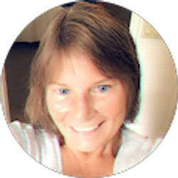 Profile photo of Deborah Kelly