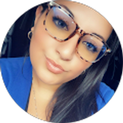 Profile photo of Mayra Pelayo