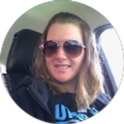 Profile photo of Amanda Laughlin