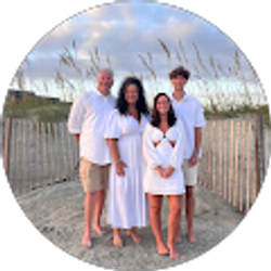 Profile photo of Amy Toomey