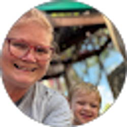 Profile photo of Lisa Dearmond