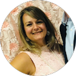 Profile photo of Courtney Herren