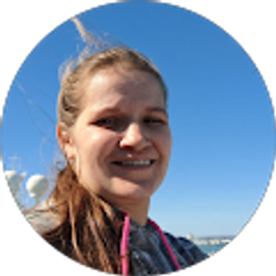 Profile photo of Amanda