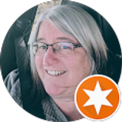 Profile photo of Linn Elliott