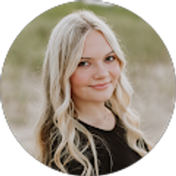 Profile photo of Helana Sharp