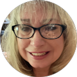 Profile photo of Laurie Cannon