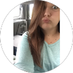 Profile photo of Michaela Huenniger