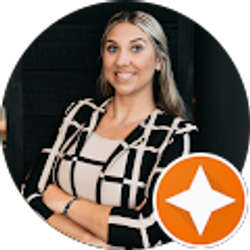 Profile photo of Laura Longoria