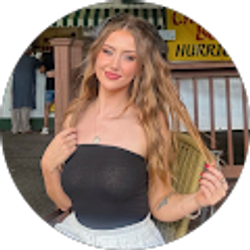 Profile photo of Ashley Richards