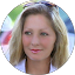Profile photo of Tammy Noll