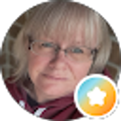 Profile photo of Carrie Lynn Peaine