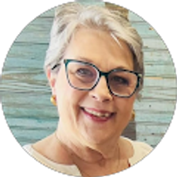 Profile photo of Jennifer Andrews