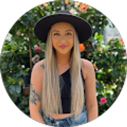 Profile photo of Tiffany Acker