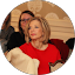 Profile photo of Shelley Kriegshaber
