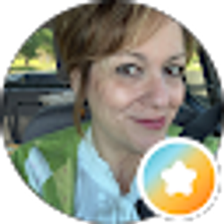 Profile photo of Kelly Saracino