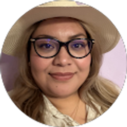 Profile photo of Stephanie Fernandez