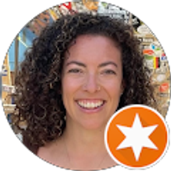 Profile photo of Veronica Apecena