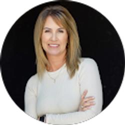 Profile photo of Roxanne Byram