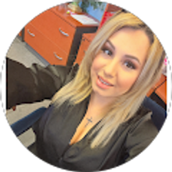 Profile photo of veronica Flores