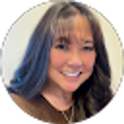Profile photo of Lisa K. Cox lilacsandlaughter