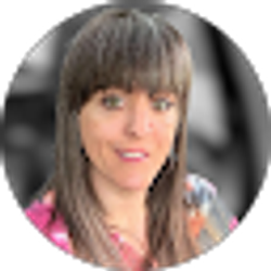 Profile photo of Lindsay Nedow