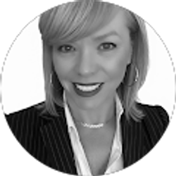 Profile photo of Colleen Lennox