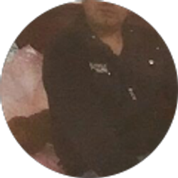 Profile photo of Ivan Flores