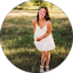 Profile photo of Zoey Peterson
