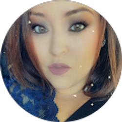 Profile photo of Stacy Flores