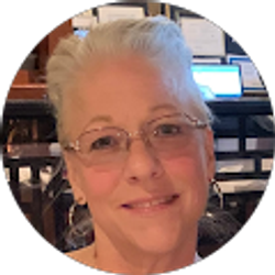 Profile photo of Joann Napolitano