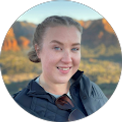 Profile photo of Holly Holst