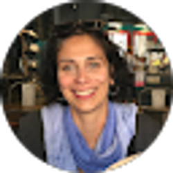 Profile photo of Maggie Arends