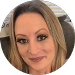 Profile photo of Carolyn Mann