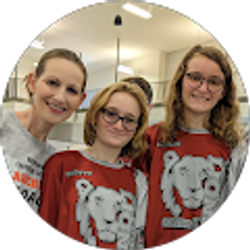 Profile photo of Shelly Kirk