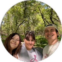 Profile photo of Lori Stallings