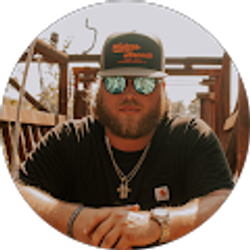 Profile photo of Zach Kindred