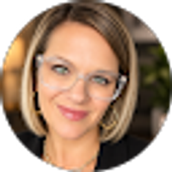 Profile photo of Laura Poladsky
