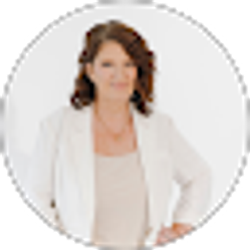 Profile photo of Shannon Davison
