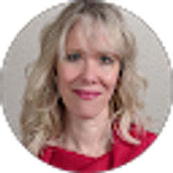 Profile photo of Lesley Bembnowski