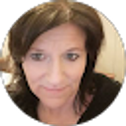 Profile photo of Jenny Hoebing