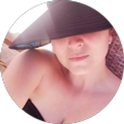 Profile photo of Mayra Maderaq