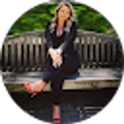 Profile photo of Alexis Thomas